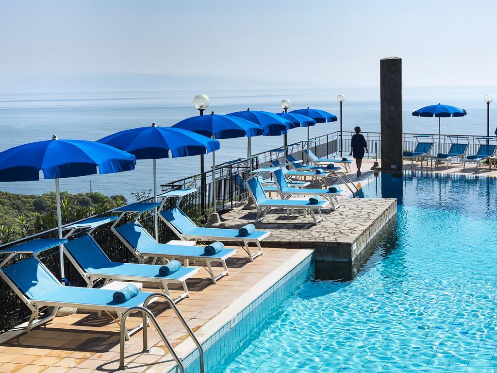 Sirius 4* Taormina