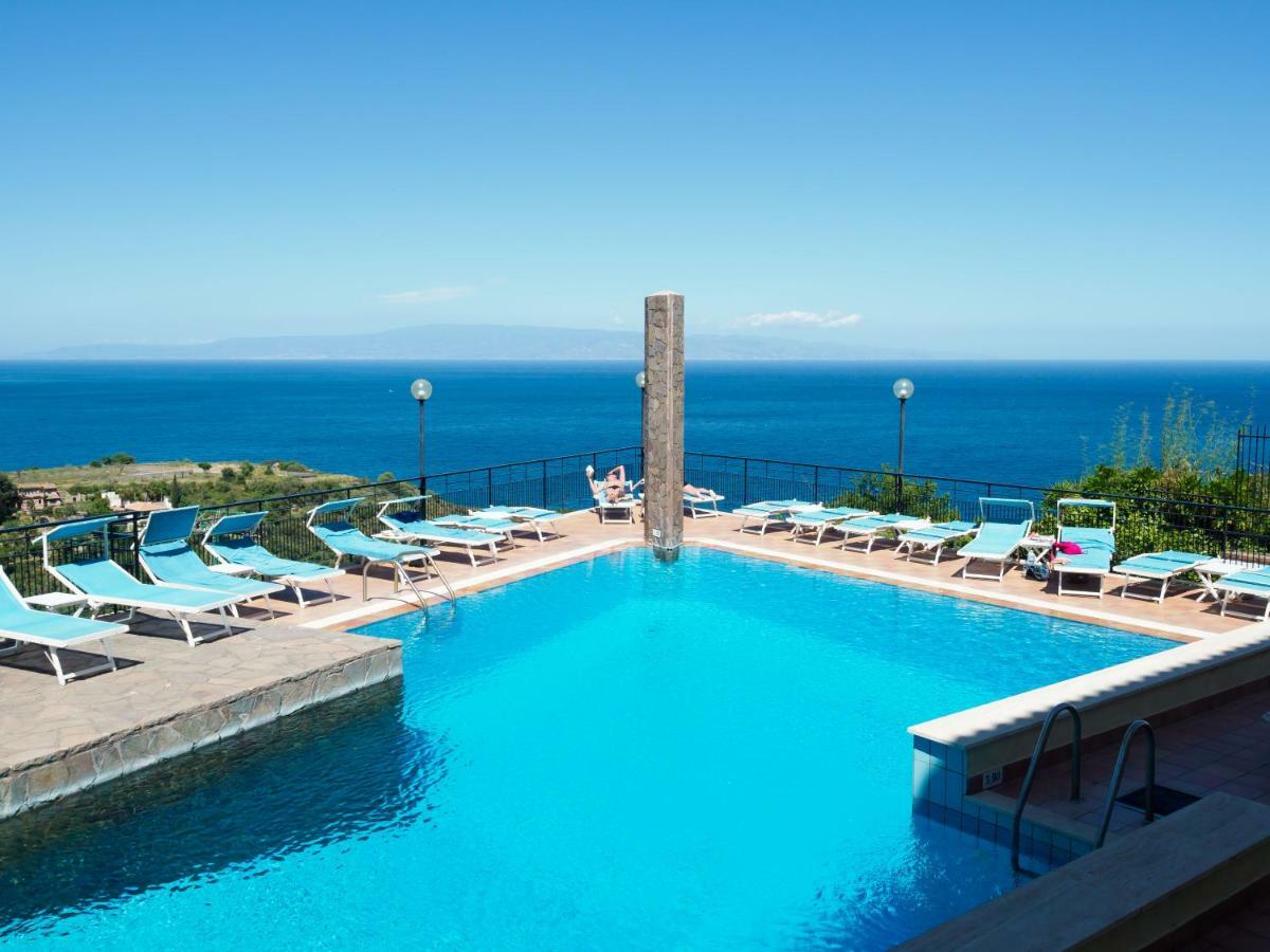 Sirius 4* Taormina