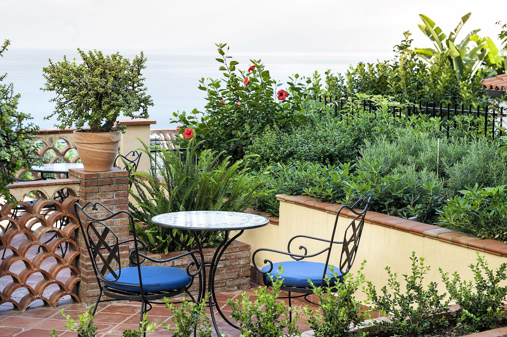 Sirius 4* Taormina
