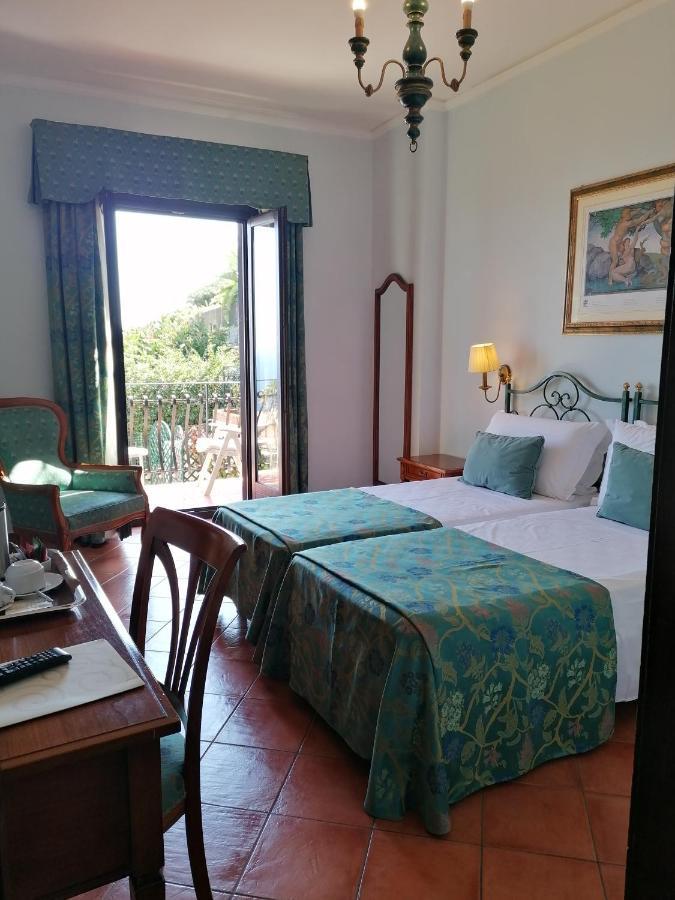 Hotel Sirius 4*