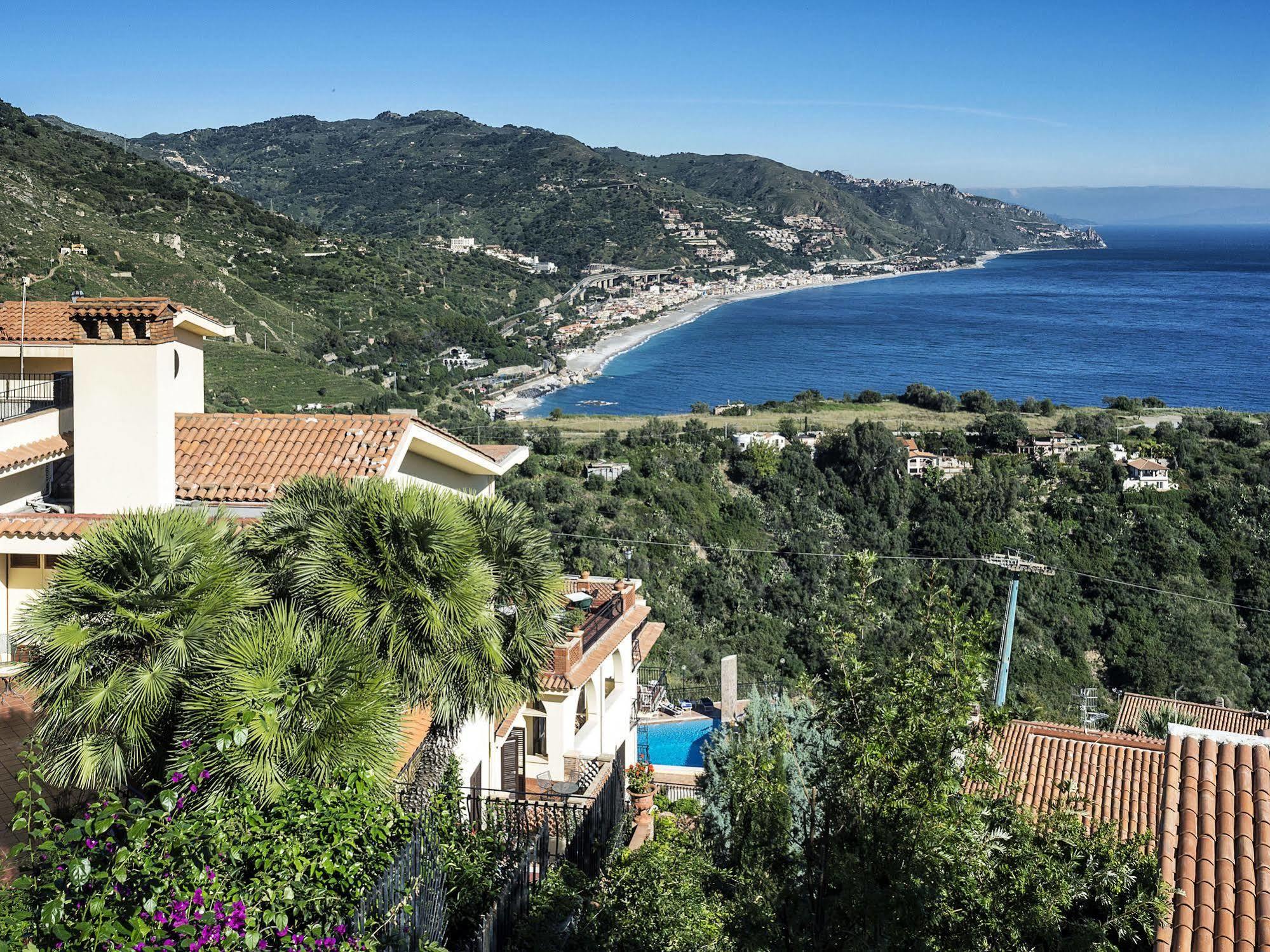 Sirius 4* Taormina